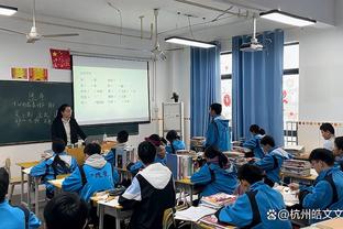 苏群：尼克斯4-2淘汰76人 恩比德和布伦森都是对方难以防住的